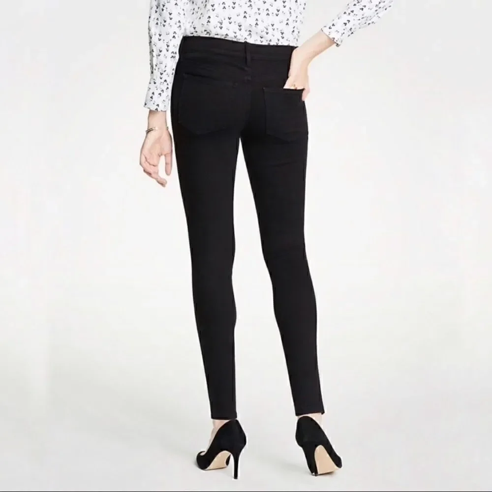 𝅺nwt Ann Taylor the Skinny jeans black 2 Tall jeans